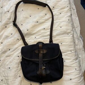 Filson small field twill crossbody bag